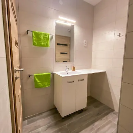 Fasor Vendeghaz アパートホテル