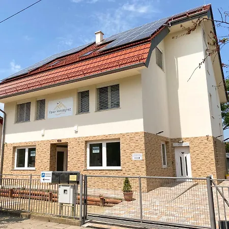 アパートホテル Fasor Vendeghaz セゲド