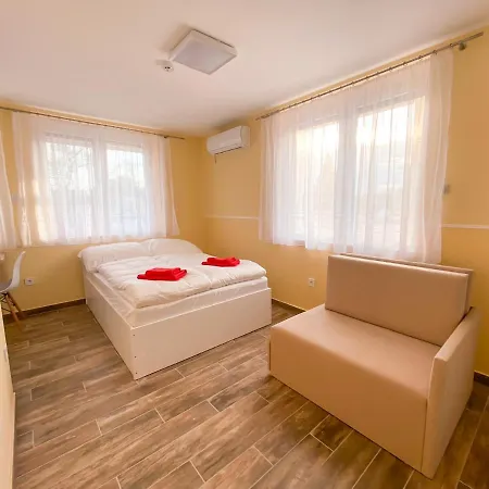 アパートホテル Fasor Vendeghaz